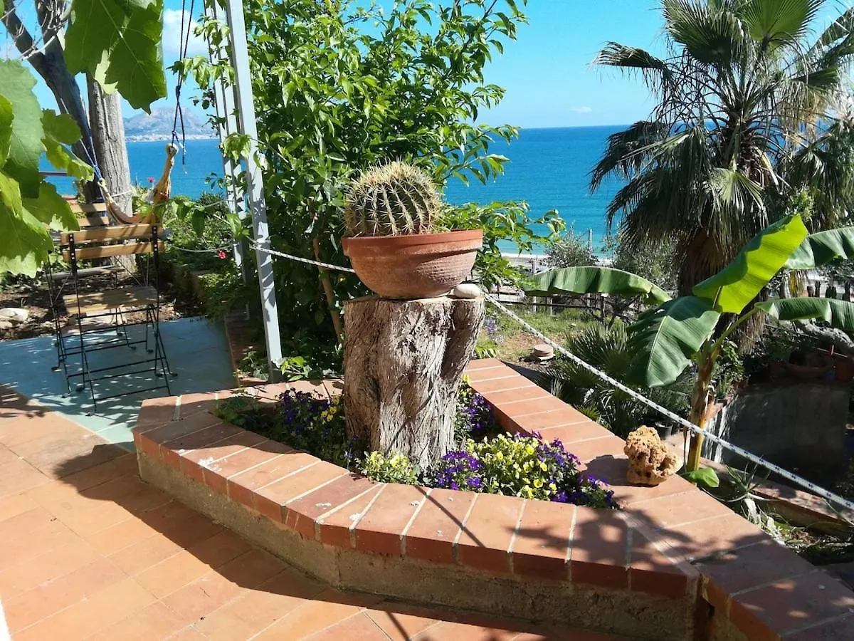 La Pergola Sul Mare Apartment Mandra Capreria